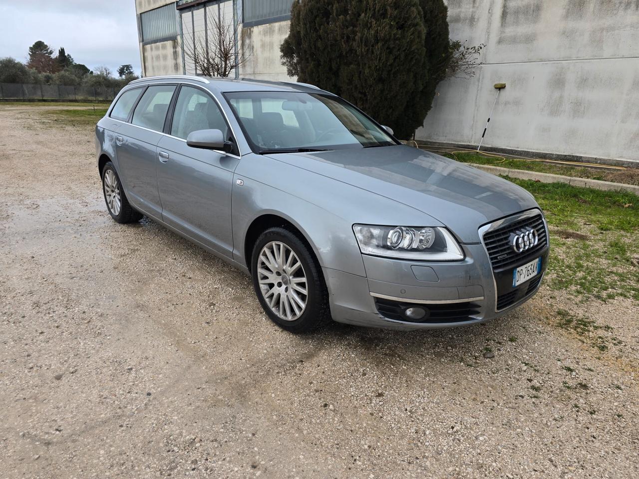 Audi A6 Avant 4.2 V8 FSI quattro 350cv