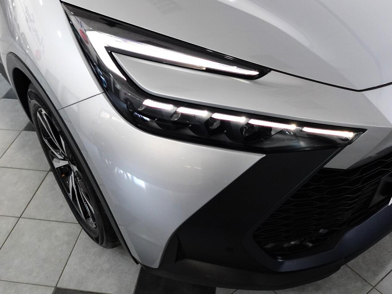 Toyota C-HR 1.8 E-CVT HEV 140 CV TREND