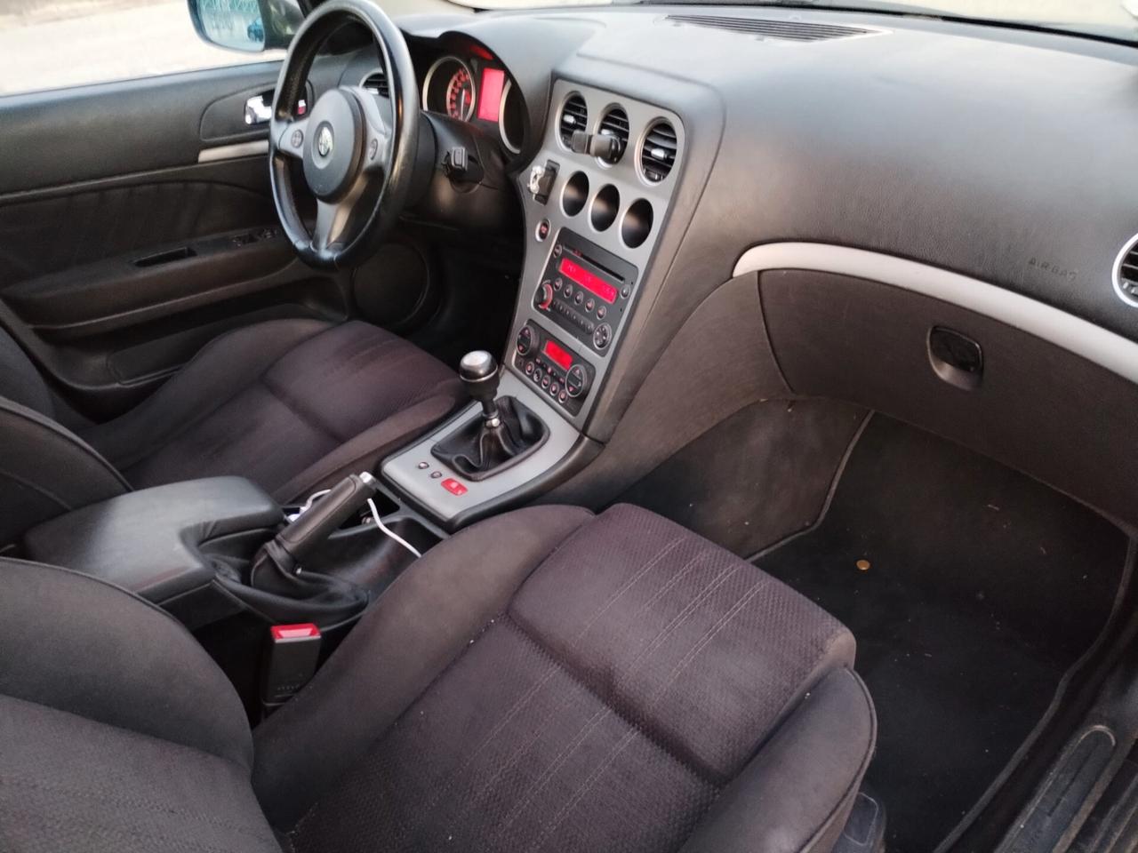 Alfa Romeo 159 1.9 JTDm Sportwagon