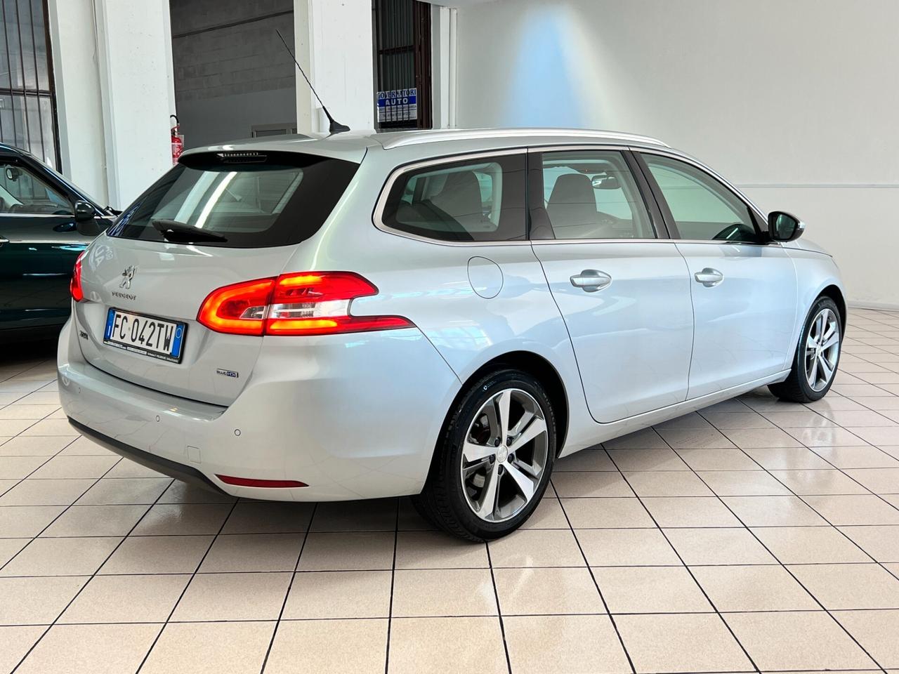 Peugeot 308 SW 1.6 BlueHDi 120cv ALLURE - LEGGERE -