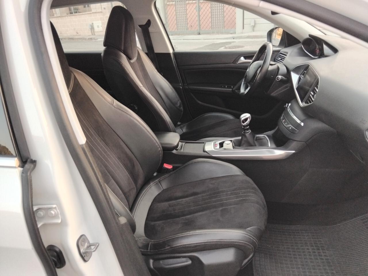 Peugeot 308 sw 1.6 Blue-HDi 120 Allure