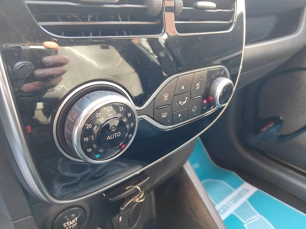 Renault Clio Clio IV 2015 1.2 Live Gpl 75cv