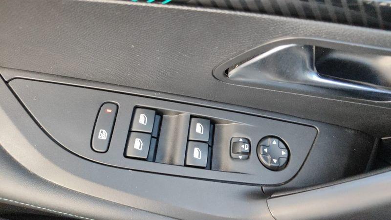 Peugeot 2008 2008 PureTech 130 S&S Allure Pack