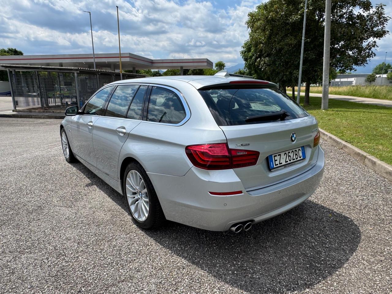 Bmw 520d xDrive Touring Luxury