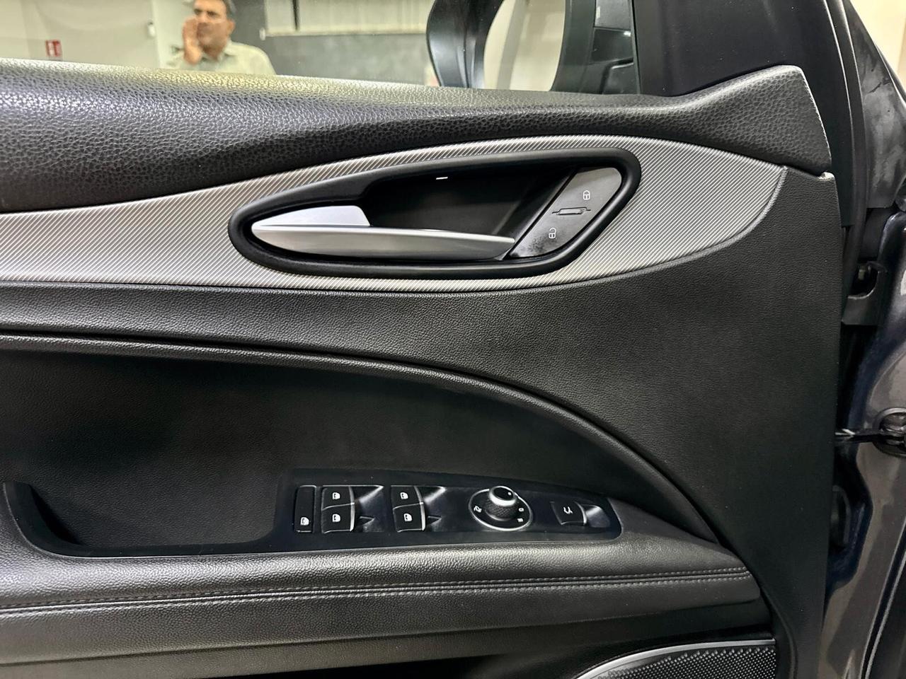 Alfa Stelvio 2.2 Turbodiesel 180 CV AT8 Q4 Super