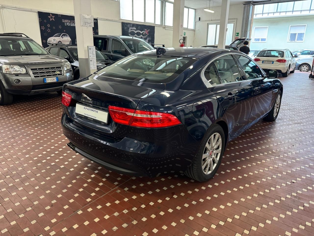 Jaguar XE 2.0 D Turbo 180 CV AWD aut. Portfolio - 4X4