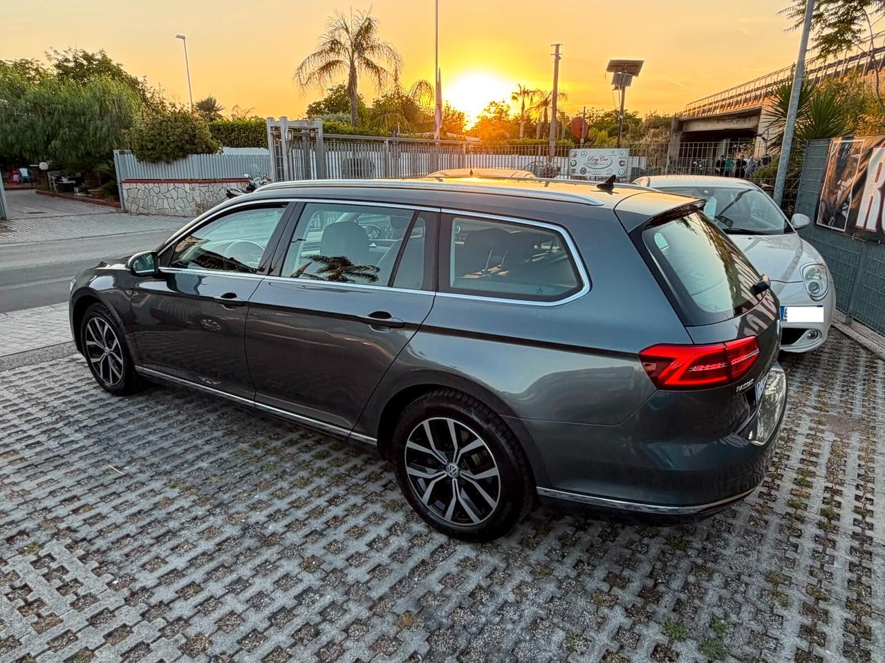 Volkswagen Passat Variant 2.0 TDI Highline BlueMotion Technology-08/2016