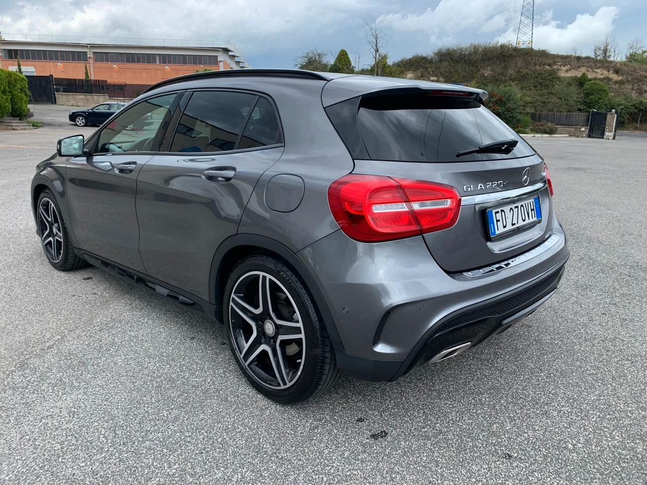 MERCEDES-BENZ GLA 220D 4MATIC AMG AUTO.