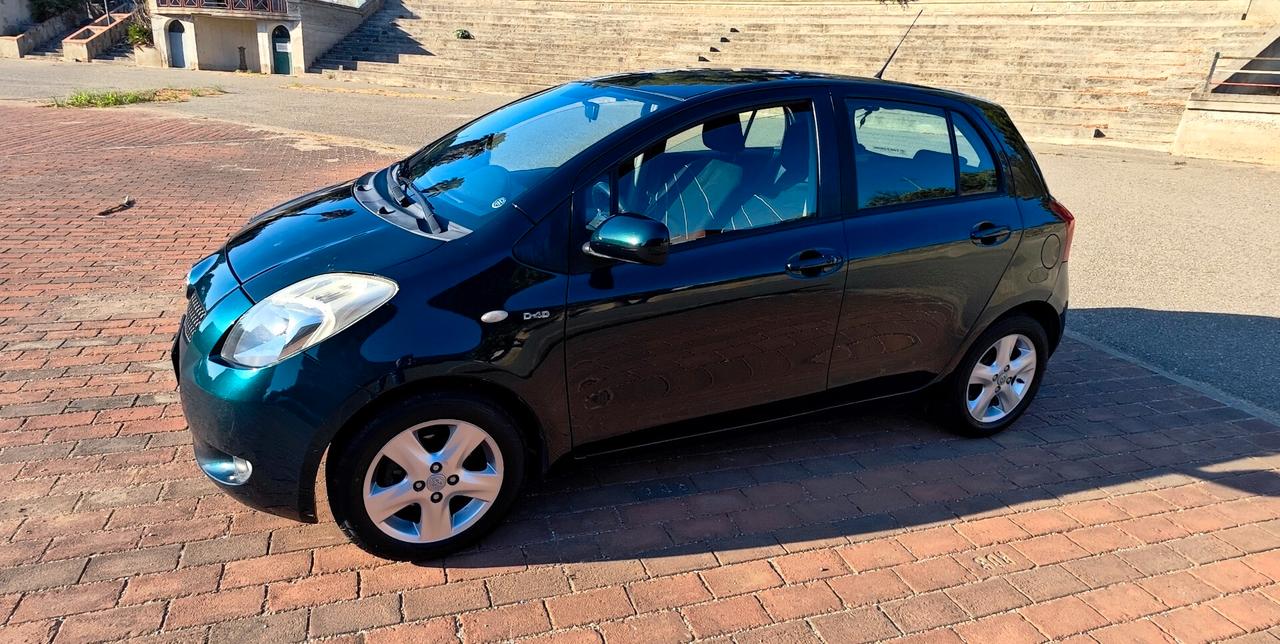 Toyota Yaris 1.4 D-4D 5 porte Sol