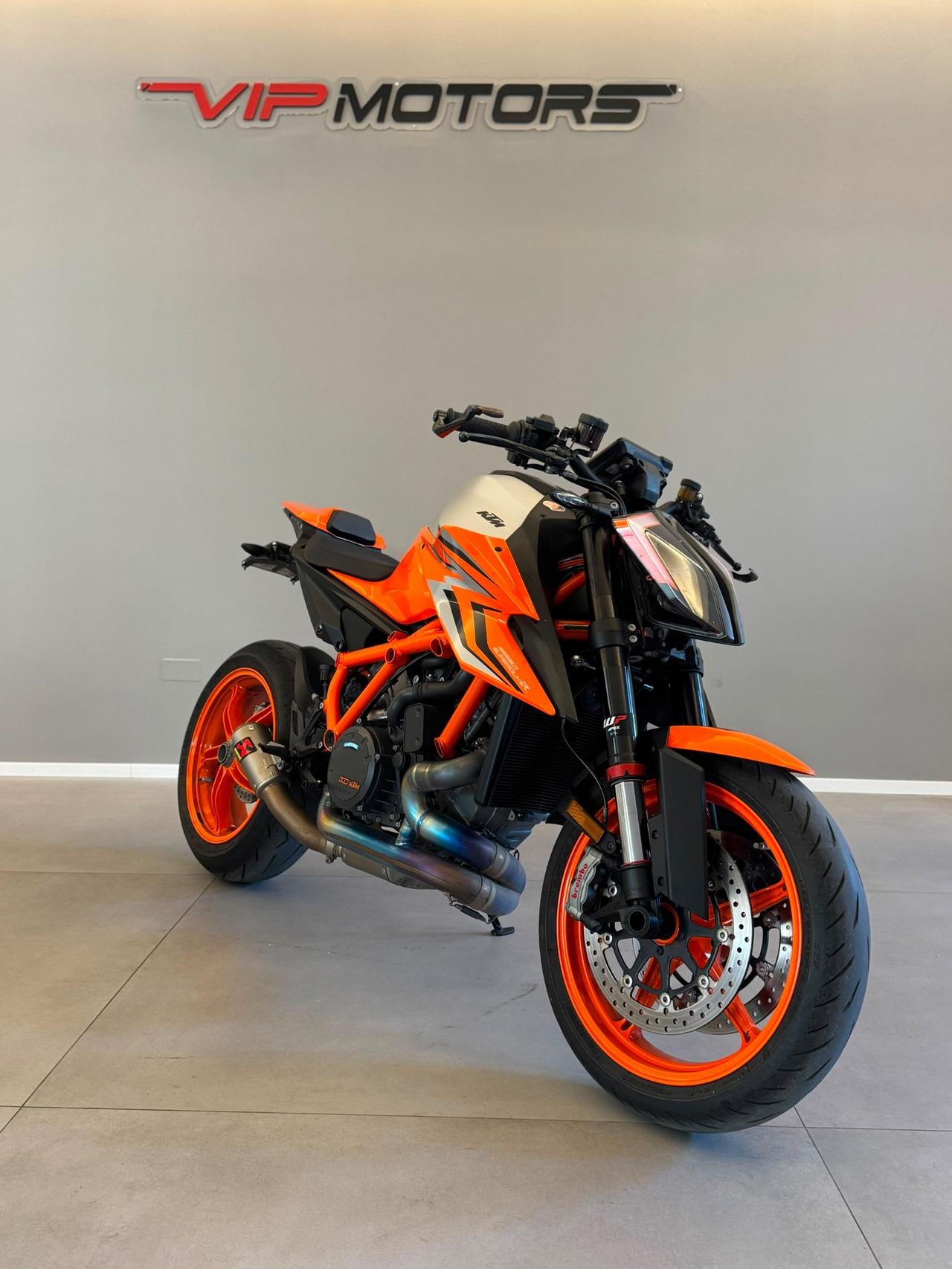 KTM SUPERDUKE 1290 R SCARICO AKRAPOVIC