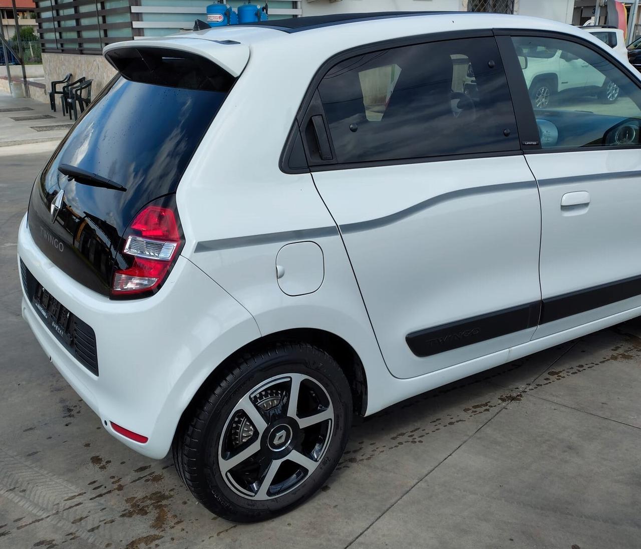 Renault Twingo SCe EDC Intens