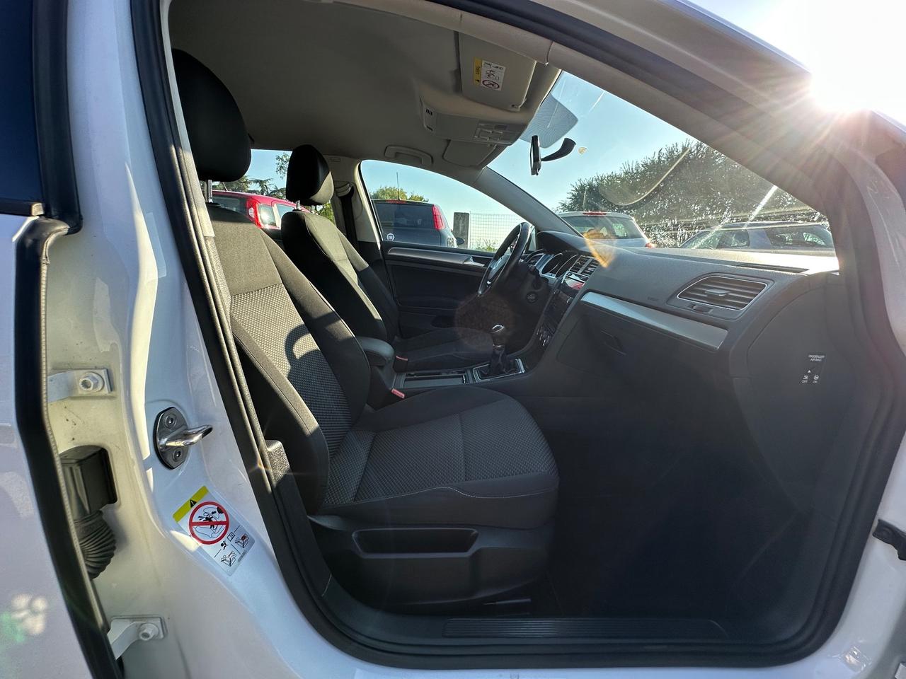 Volkswagen Golf 1.6 TDI OK NEOPATENTATI