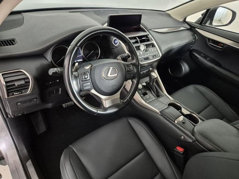 Lexus NX I 2018 300h 2.5 Luxury 4wd cvt