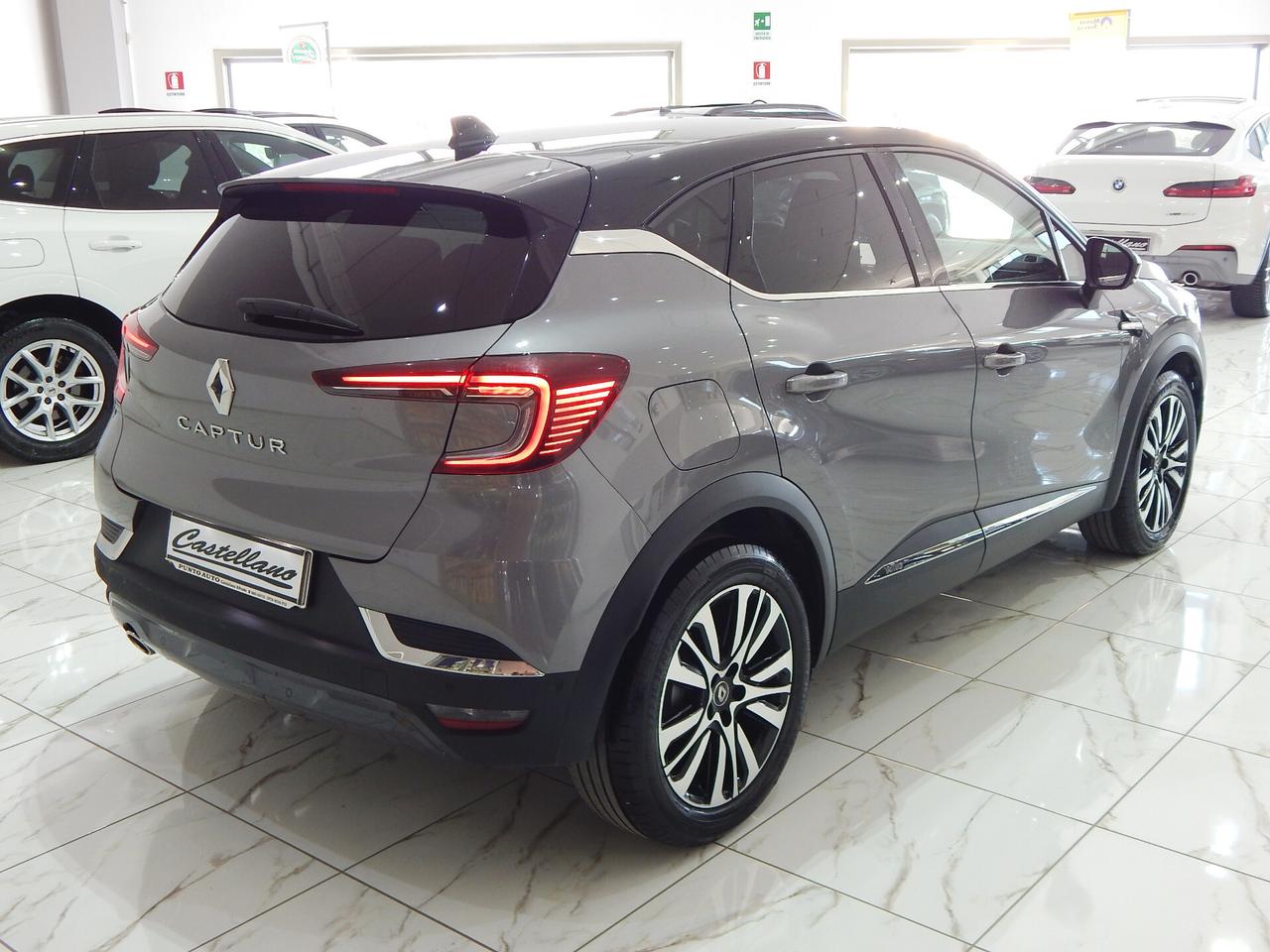 Renault Captur 1.5 dci Initiale Paris 115cv edc NAVI-PELLE-PARK