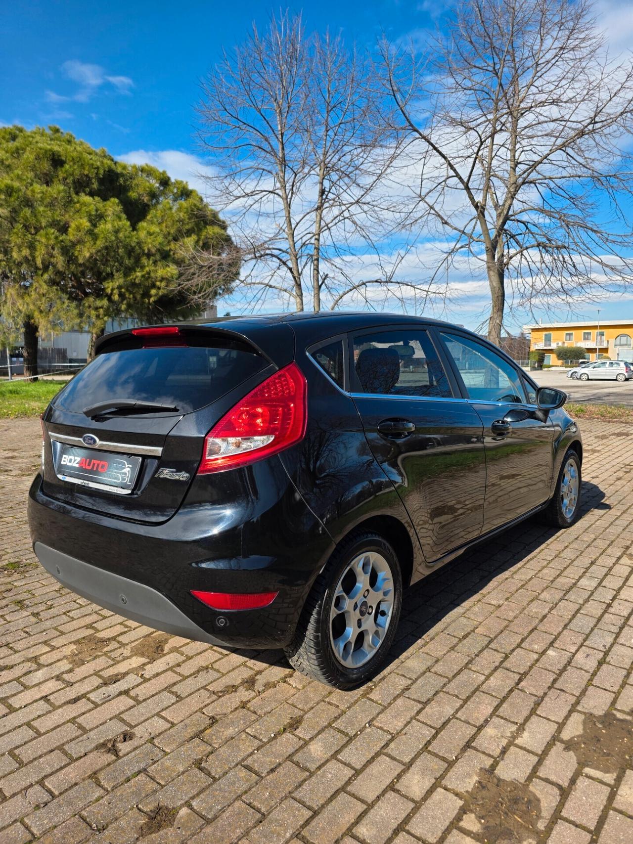 Ford Fiesta 1.4 TDCi 70CV 5 porte Titanium