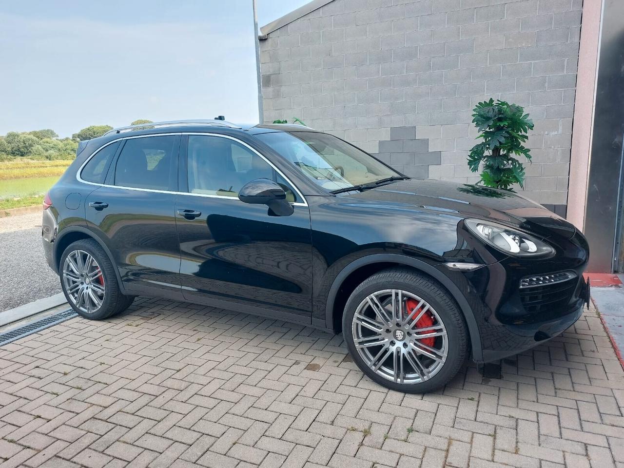 PORSCHE CAYENNE 3.0 V6 TDI 245cv CRHONO SPORT !!!