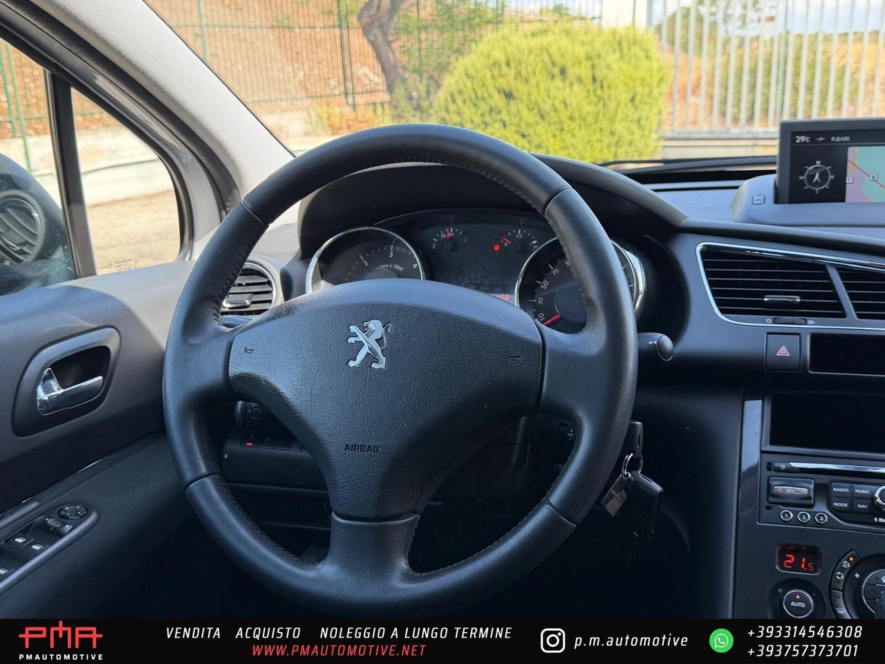 Peugeot 3008 1.6 HDi 115CV Business