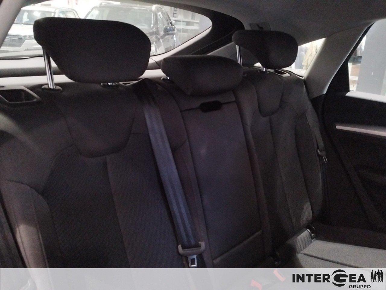 AUDI Q5 Sportback 40 2.0 tdi mhev 12V Business Advanced quattro s-tronic