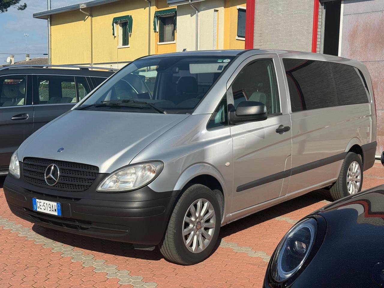 NOLEGGIO GIORNALIERO/BREVE TERMINE 8 POSTI Mercedes-benz Vito 2.2 111 CDI Kombi Long