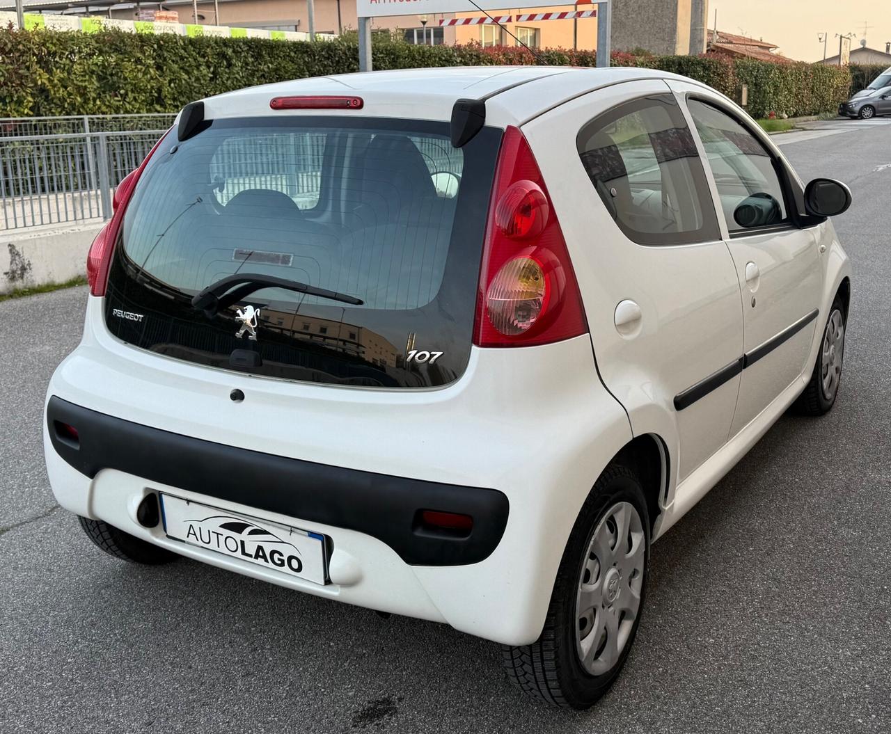 Peugeot 107 1.0 68CV 5p. Automatica….