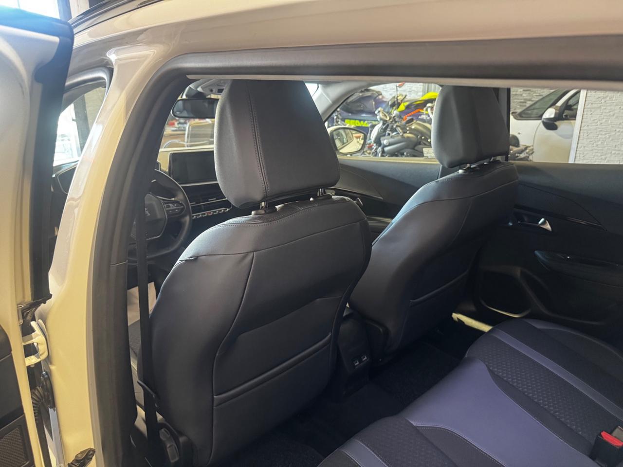 Peugeot 2008 PureTech 100 S&S Allure