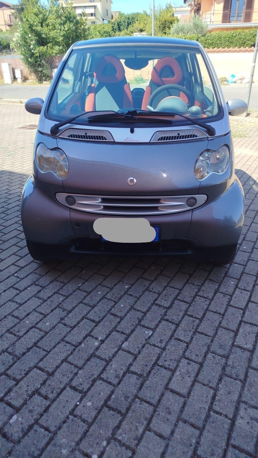 Smart benzina 700 con motore nuovo fatturato