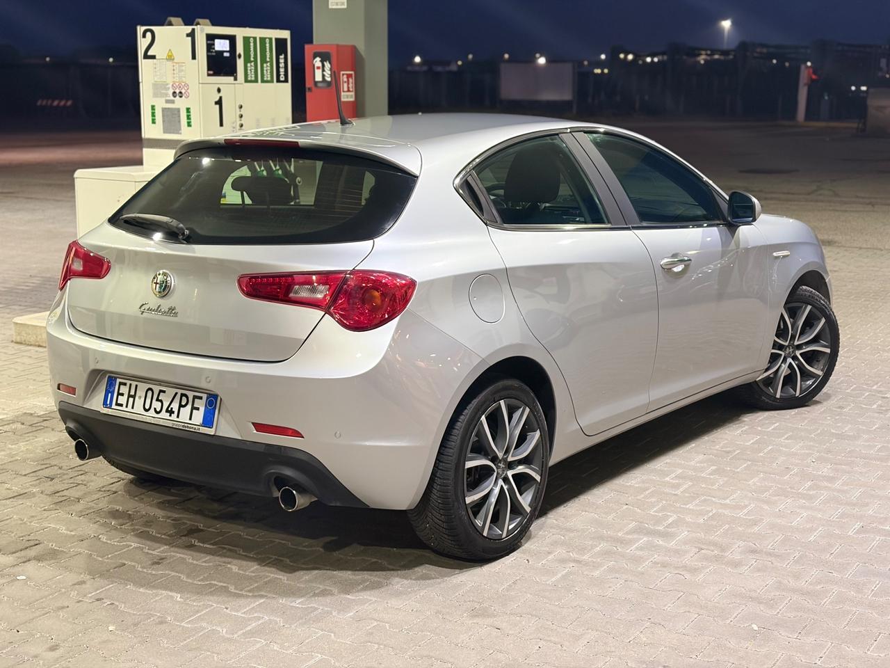 Alfa Romeo Giulietta 2.0 JTDm-2 2011 exlusive