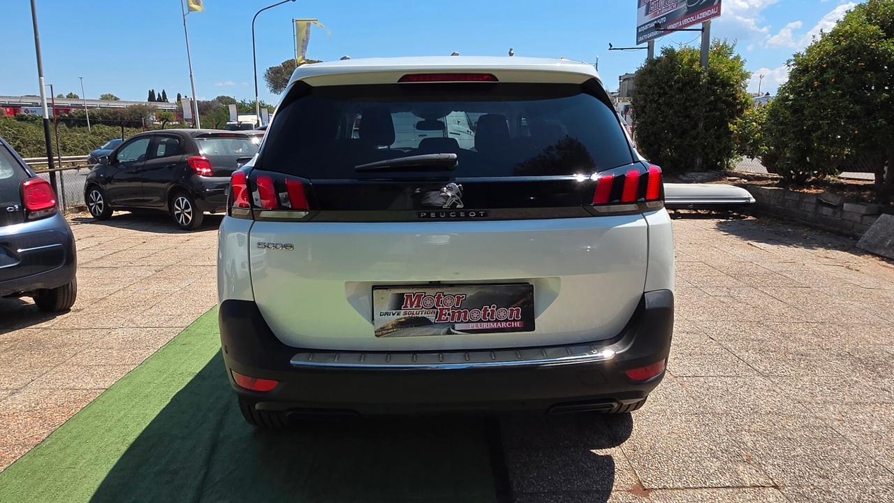 Peugeot 5008 BlueHDi 130 S&S EAT8 Allure Pack