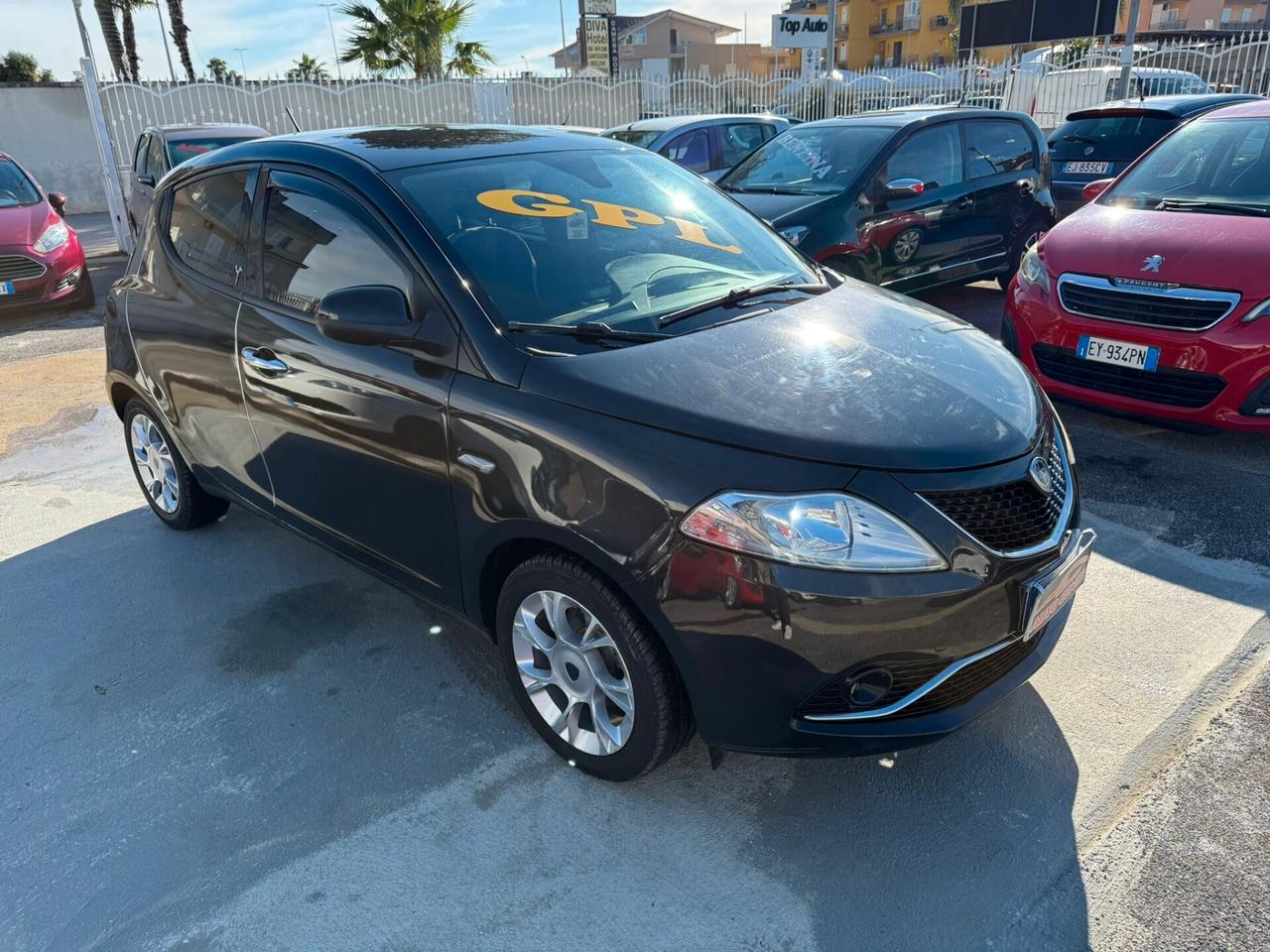 Lancia Ypsilon 1.2 69 CV 5 porte Silver