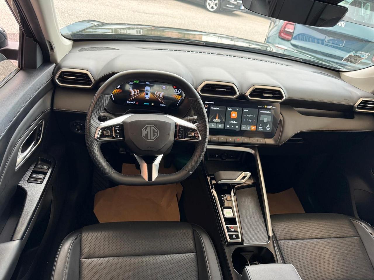 Mg ZS Hybrid+ Luxury - 2025