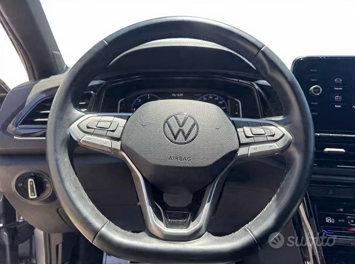 VOLKSWAGEN T-ROCK