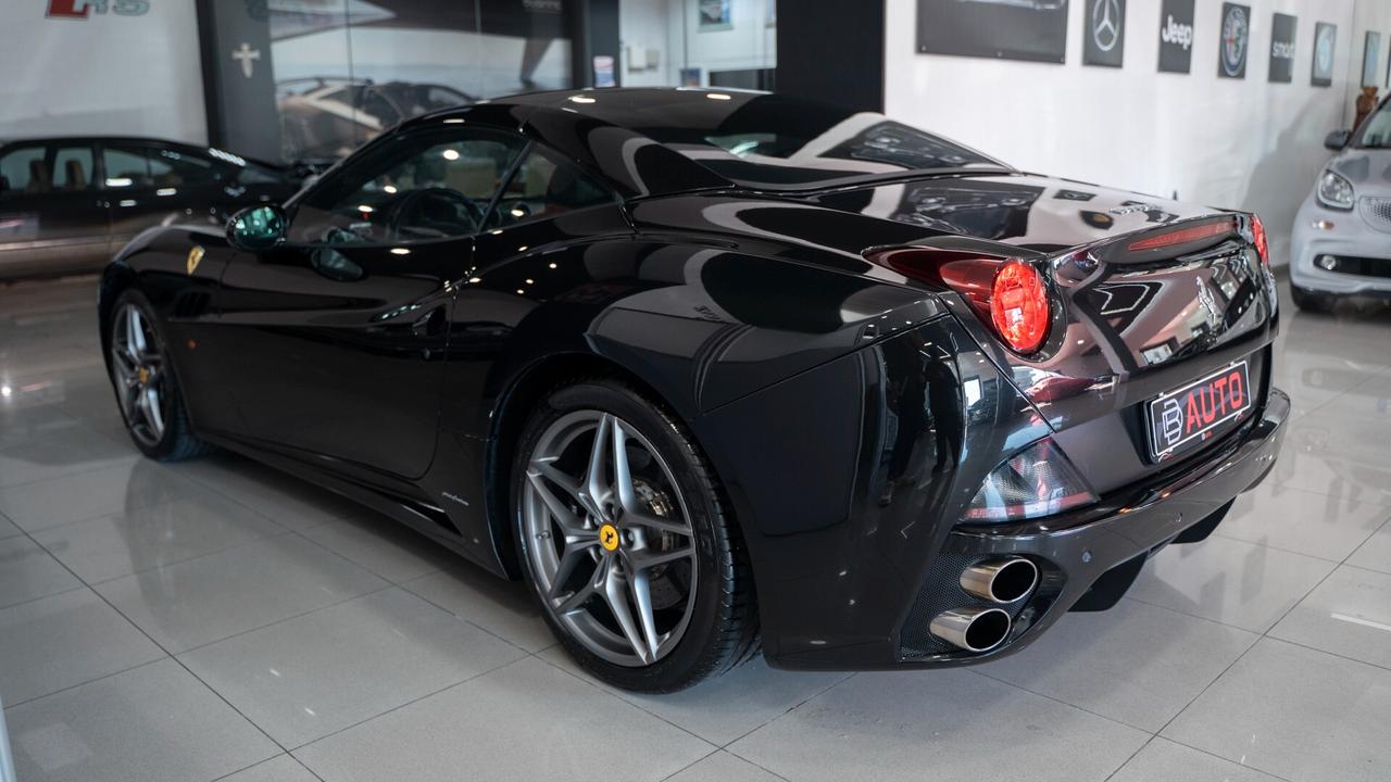 Ferrari California 4.3 DCT CABRIO CARBOCERAMIC 20" *SERVICE FERRARI*