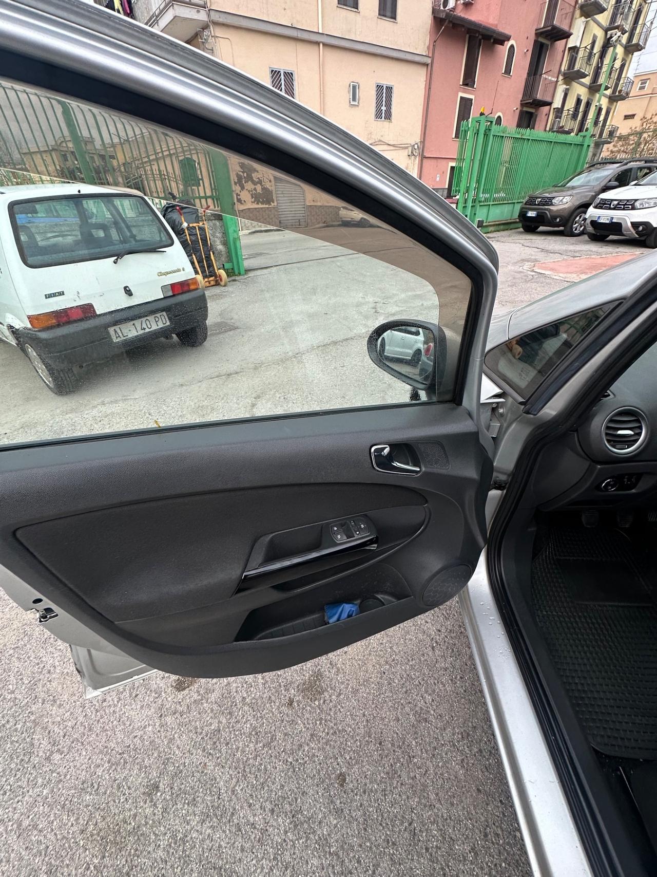 Opel Corsa 1.2 85CV 5 porte GPL-TECH Edition