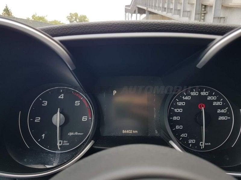 Alfa Romeo Giulia Giulia 2.2 t Super 160cv auto my19