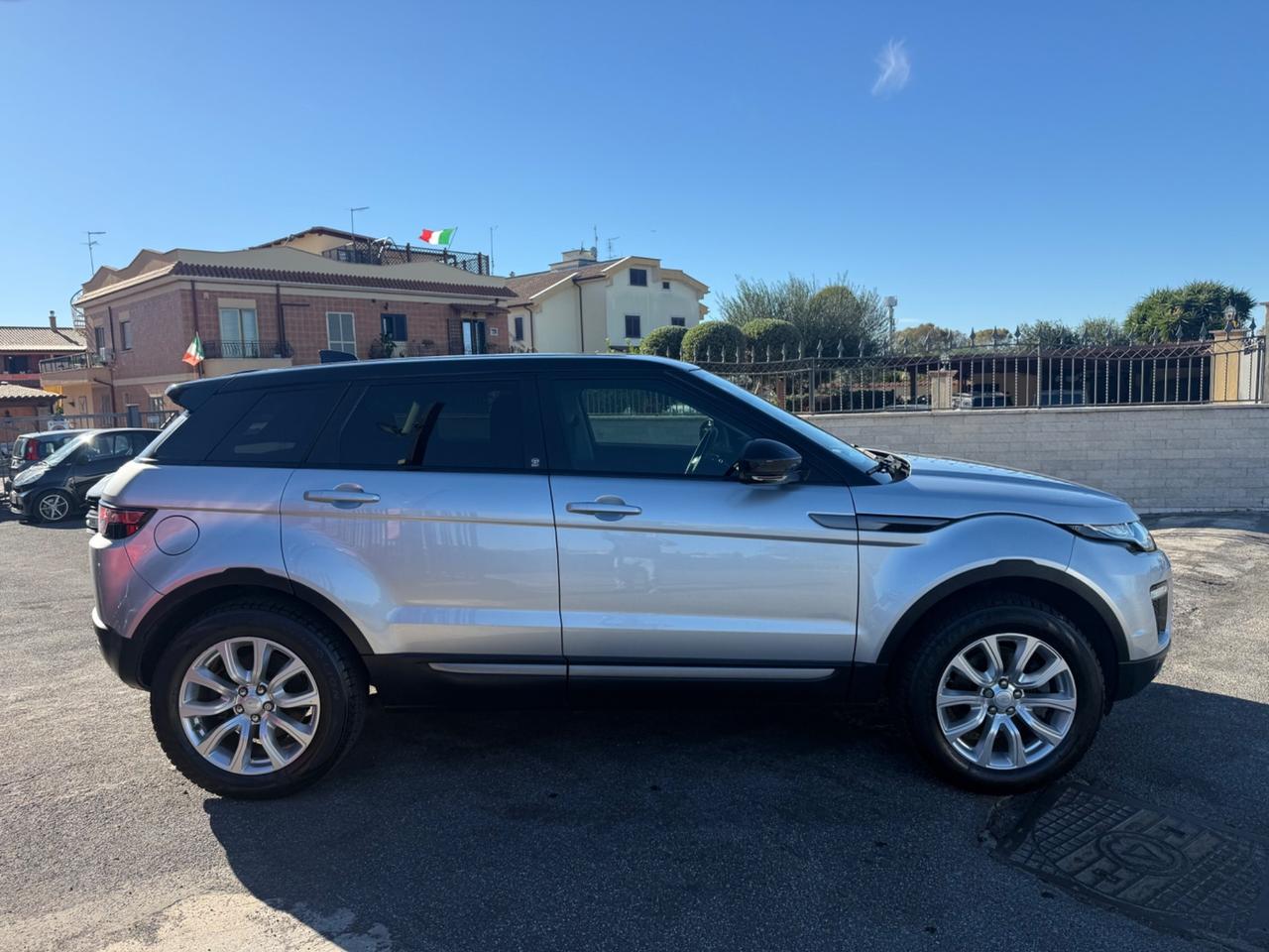 Range Evoque 2.2 td4 150cv AUTOMATICA AUTOCARRO