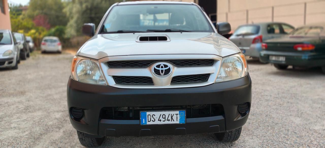 Toyota Hilux 2.5 D-4D 4WD Extra Cab PICK UP