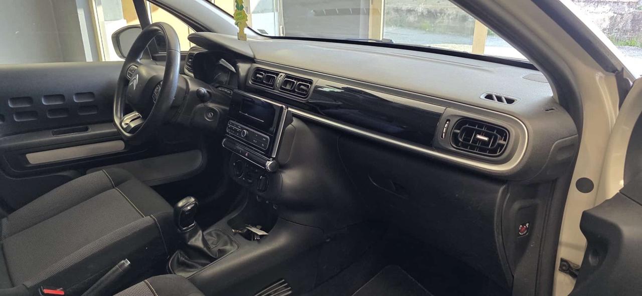 Citroen C3 PureTech 82 GPL Shine