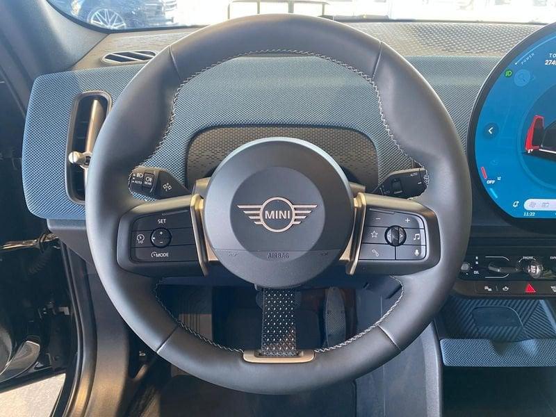 MINI Mini Countryman U25 Mini Countryman D Favoured Trim - IVA Esposta