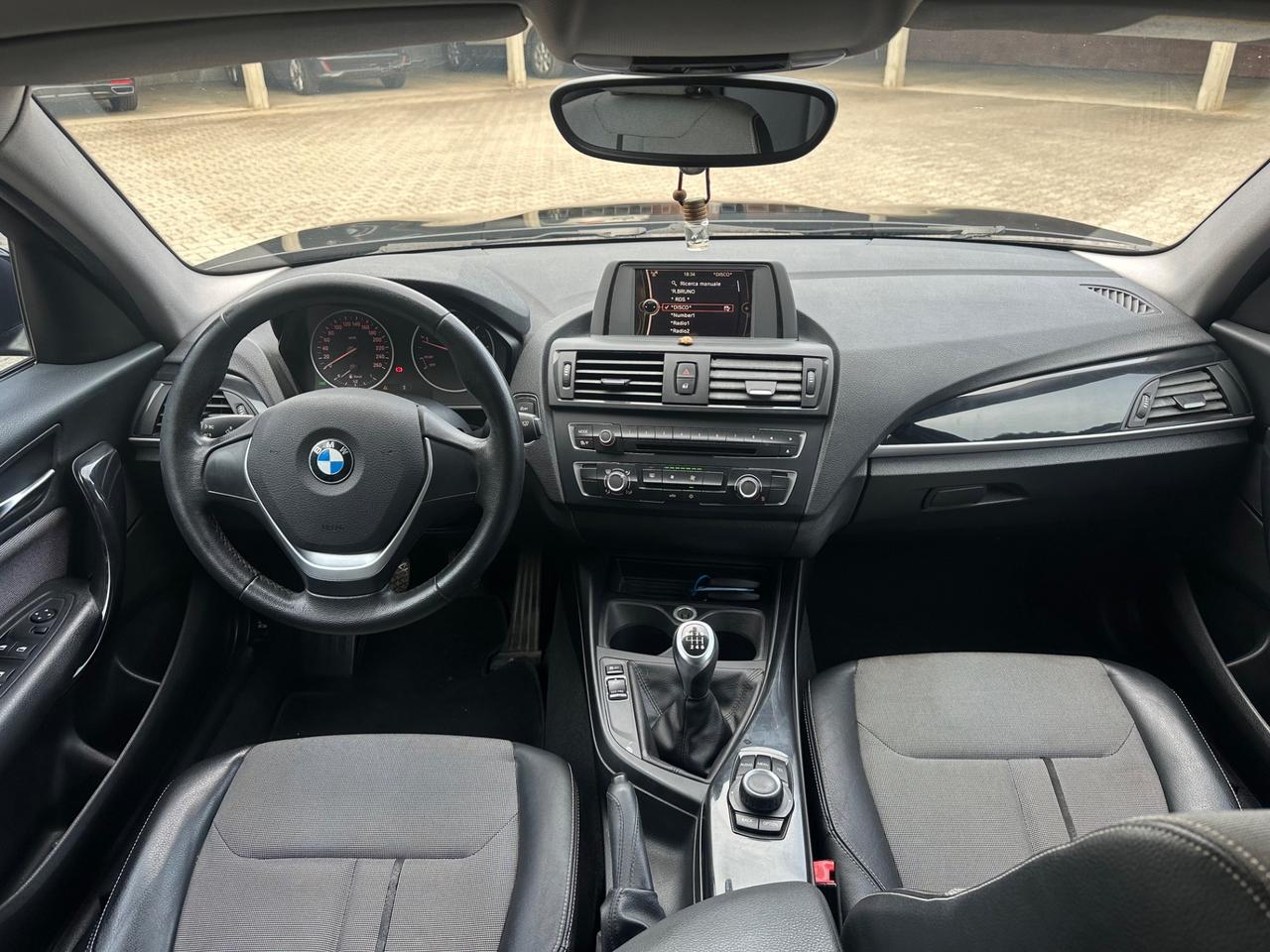 Bmw 116 116d 5p. Urban