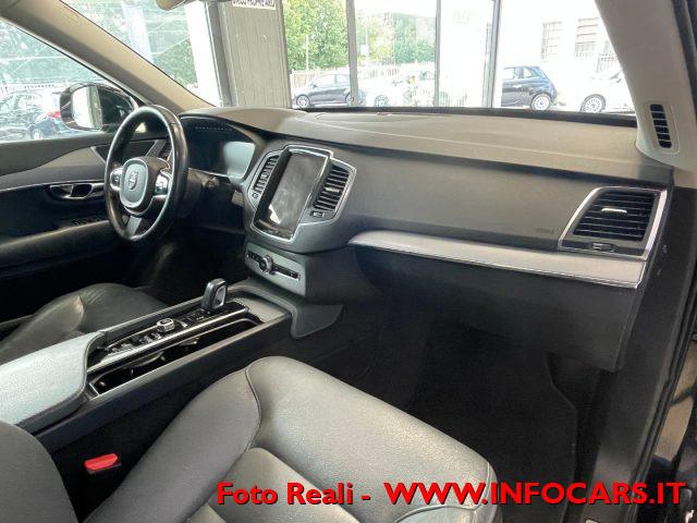 VOLVO XC90 T8 Twin Engine AWD Geartronic 7 posti Momentum