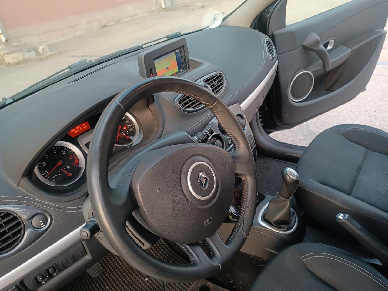 Renault Clio 2010---1.2 Benzina GPL Neopatentati