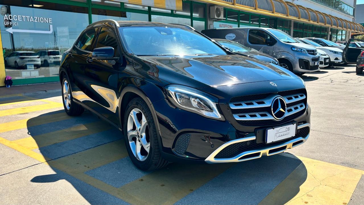 Mercedes-benz GLA 180 Premium