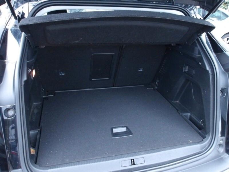 Peugeot 3008 BlueHDi 130 S&S EAT8 Allure