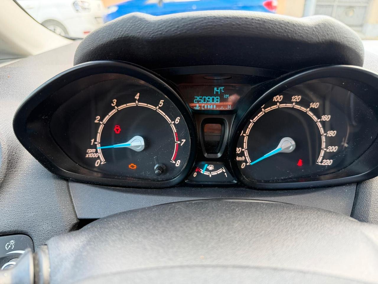 Ford Fiesta 1.4 5 porte Bz.- GPL