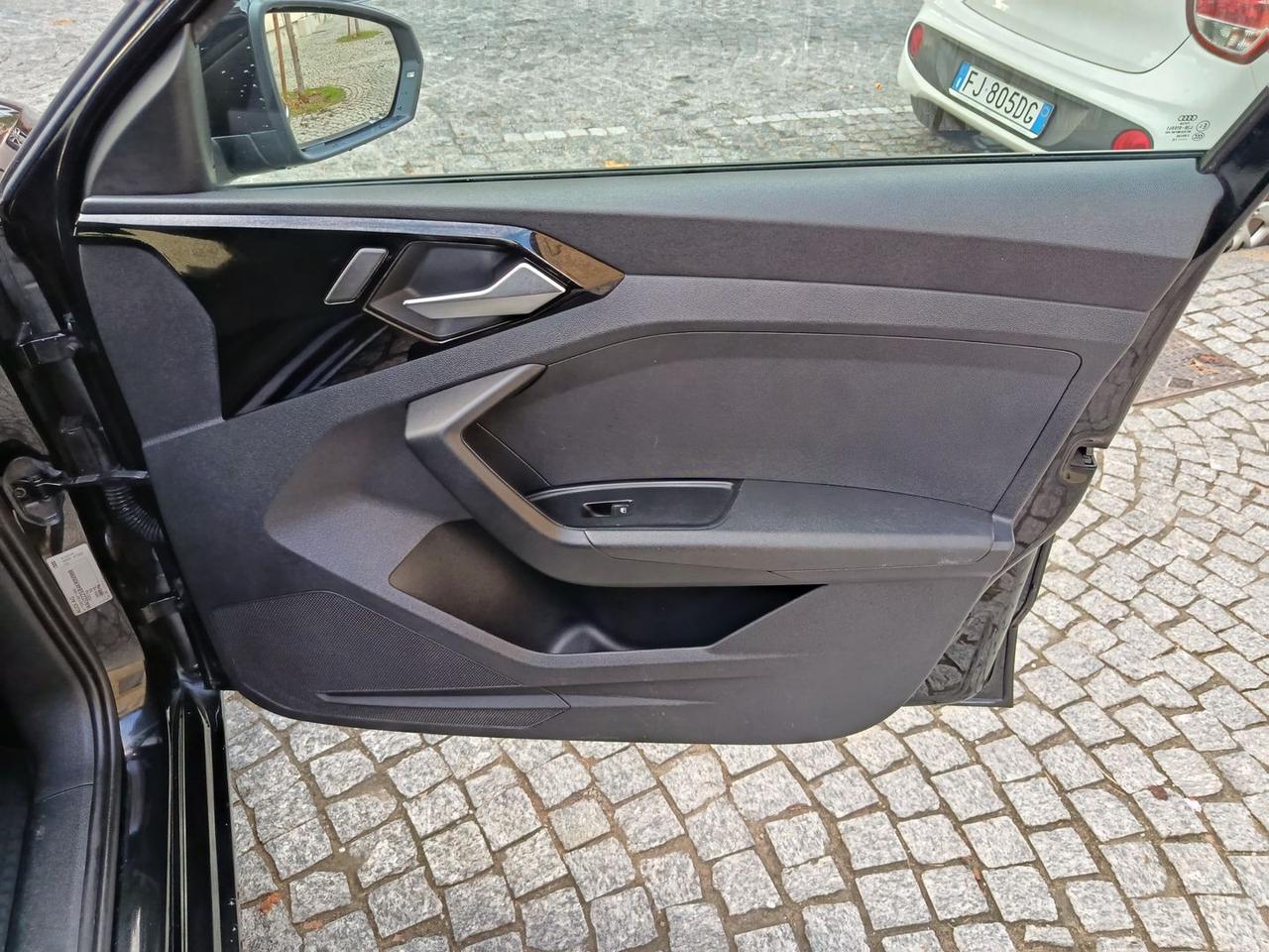 Audi A1 1.0 TSFI Sportback #7554