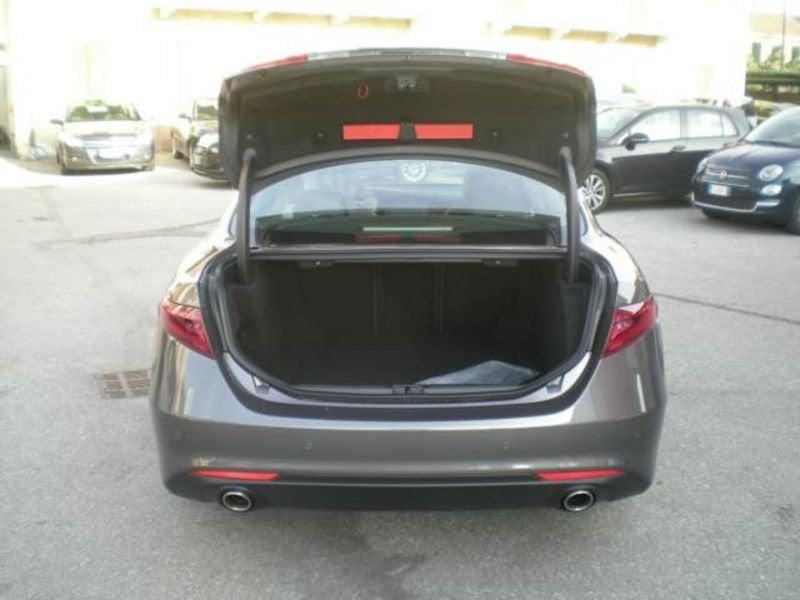 Alfa Romeo Giulia 2.2 t Executive 190cv auto my19