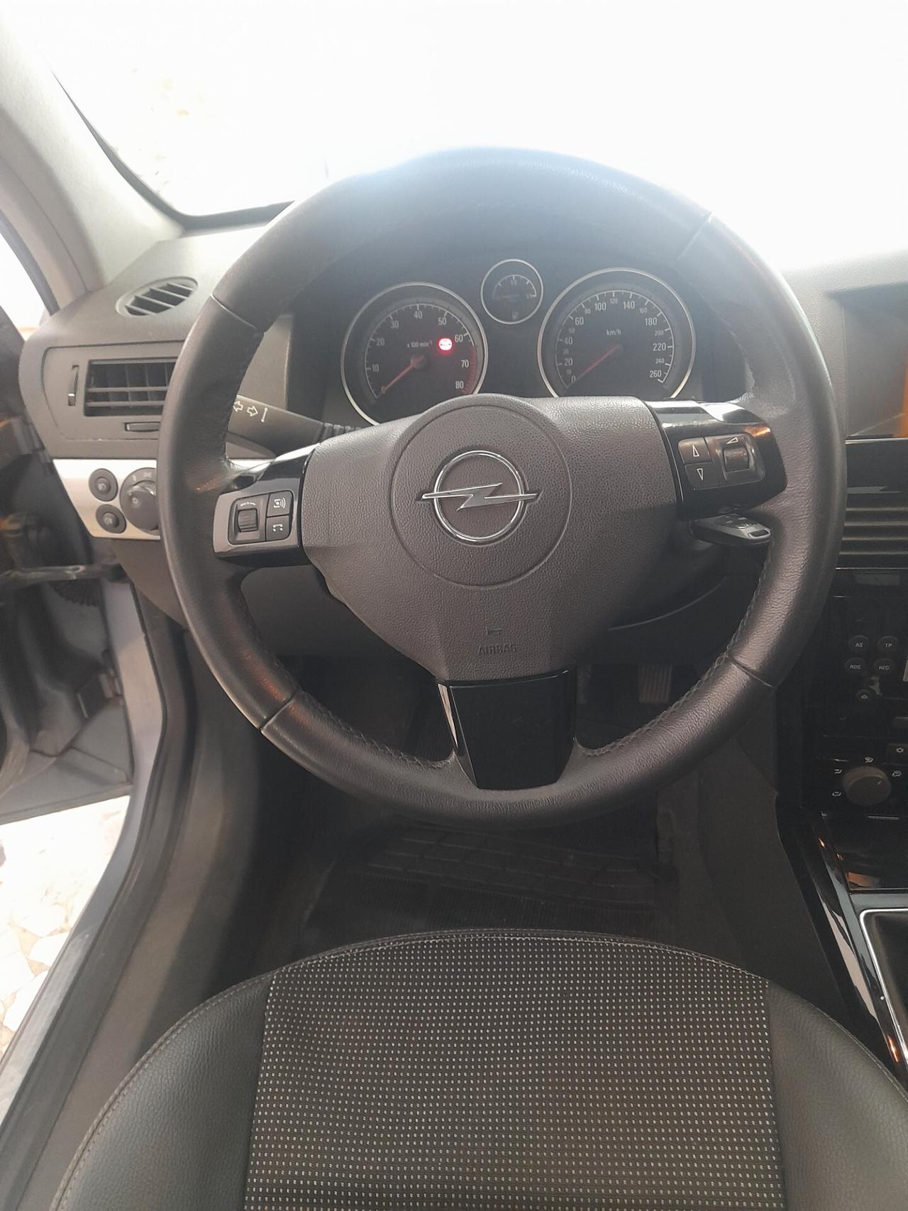 Opel Astra 1.6 16V VVT Station Wagon Cosmo