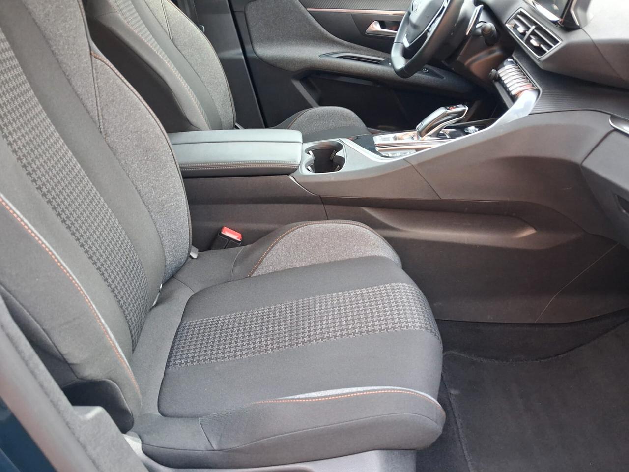 Peugeot 3008 BlueHDi 130 S&S EAT8 Active Business