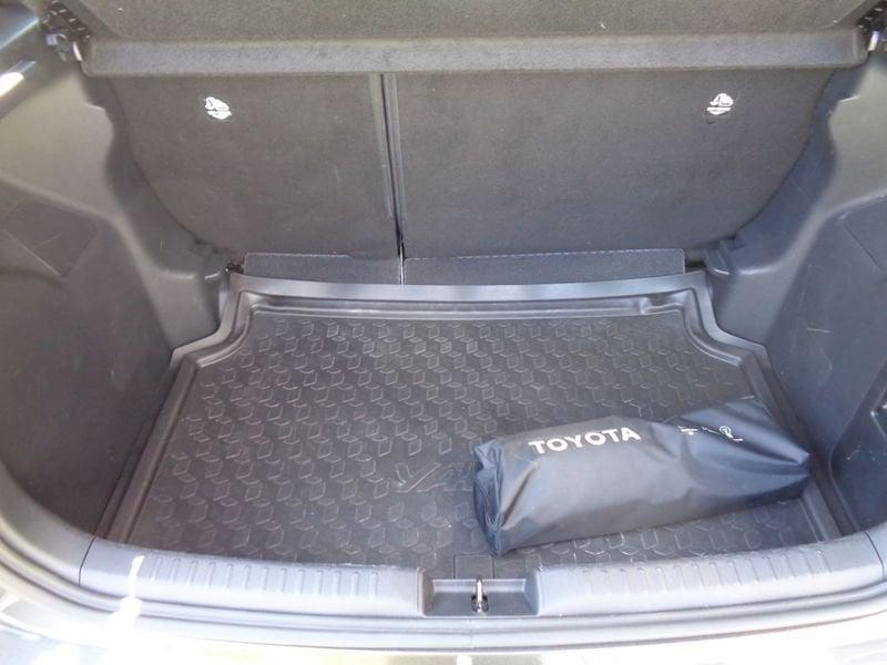 Toyota Yaris Yaris 1.5h Business