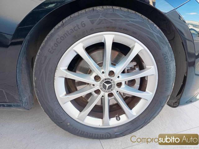 MERCEDES-BENZ CLA 180 Automatic Shooting Brake Sport